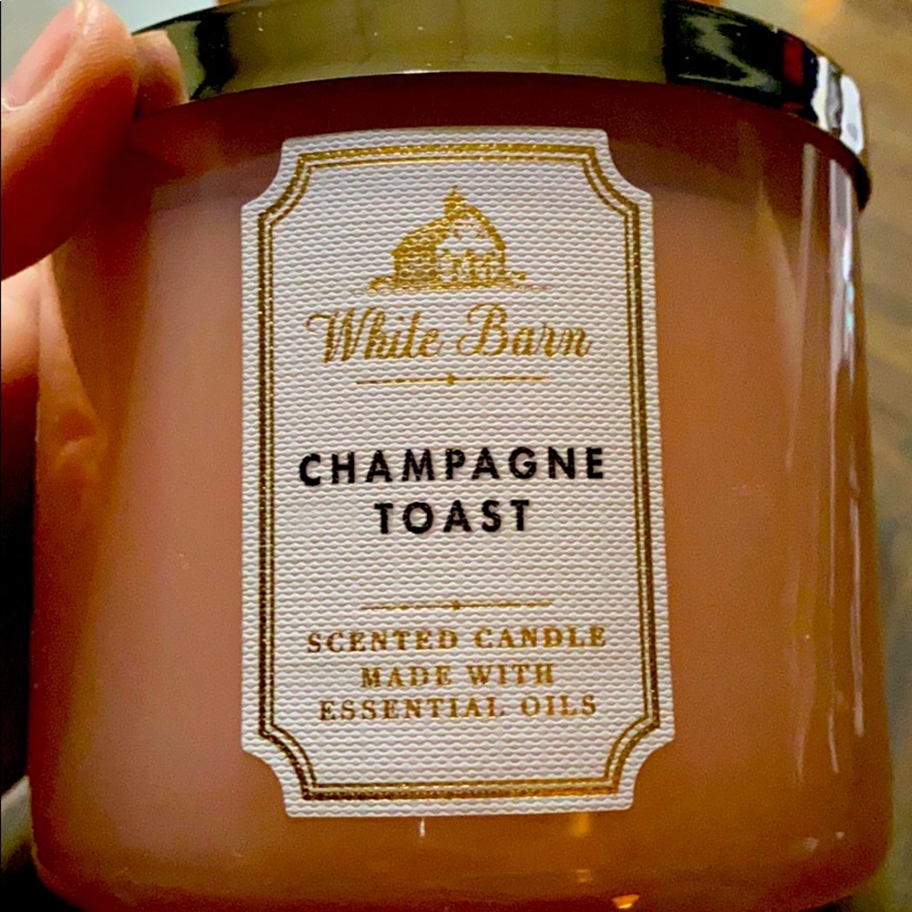 3 wick champagne toast scented candle